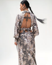 Cargar imagen en el visor de la galería, BLOUSE PECES KOI
